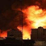 غارة إسرائيلية تستهدف مخيم جباليا شمال قطاع غزة