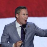 والتز يشيد بالمحادثات الأمريكية الإيرانية بشأن الاتفاق النووي