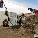 اقتراح قانون لبناني لحظر تحويل أموال للنازحين السوريين