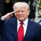 استطلاع: غالبية الأمريكيين يعتبرون سياسات ترامب فوضوية ومثيرة للقلق