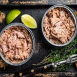 بين الفوائد والأضرار… هل التونة المعلبة صحية؟