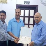 صحة العاصمة عدن يكرم مستشفى عدن الألماني لالتزامها بالتخلص الآمن من النفايات الطبية