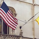 واشنطن وكييف تتفقان على إنشاء صندوق استثماري لإعادة الإعمار