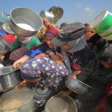 لم يتبق خيام ولا طعام وسيموت الآلاف.. منظمات إغاثية تقرع ناقوس الانهيار بغزة