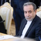 عراقجي يدعو لخفض التوتر بين الهند وباكستان