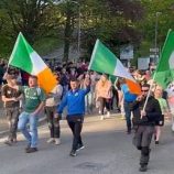 احتجاجات حاشدة ضد الهجرة في أيرلندا وسط تصاعد الغضب الشعبي وتزايد عدد طالبي اللجوء (فيديو)