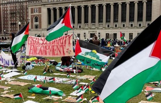 جامعة كولومبيا تعلق دراسة 56 طالبًا مؤيدًا للفلسطينيين