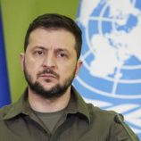 زيلينسكي يبدي حذره بعد اقتراح بوتين إجراء محادثات سلام