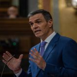 زعيم المعارضة الإسبانية يطالب رئيس الوزراء بالاستقالة بعد تسريب مراسلاته الشخصية