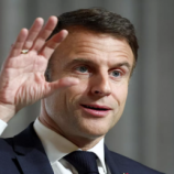 ماكرون في مرمى الانتقادات.. أوروبا دفعت أوكرانيا نحو الانهيار وترفض بالاعتراف