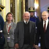 رئيس البرازيل يحث نظيره الروسي للتفاوض مع زيلينسكي