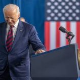 فريق بايدن استعان بخبرات سينمائية لإخفاء زلاته.. وسبيلبرغ شارك في الحملة