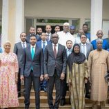 رئيس المرحلة الانتقالية في مالي يلتقي شخبوط آل نهيان بباماكو