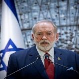 سفير أمريكا لدى إسرائيل يقترح منح فرنسا جزءا من أرضها للفلسطينيين