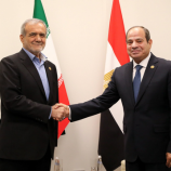 السيسي يؤكد لبزشكيان رفض مصر الكامل للتصعيد الإسرائيلي الأخير