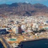 العاصمة عدن تشتعل تحت لهيب حرب الخدمات