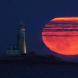 القمر يستعد للعرض الأكثر إثارة هذا العام!