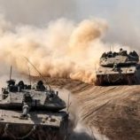 الدبابات الإسرائيلية تتوغل في دير البلح بقطاع غزة