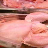 لا تغسلوا الدجاج قبل الطهي!.. طبيبة توضح السبب