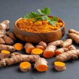 الكركم يساعد في خفض حمض اليوريك بطرق طبيعية