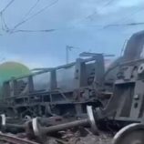 روسيا… خروج 5 عربات قطار شحن عن السكة شرقي روسيا (صور+فيديو)