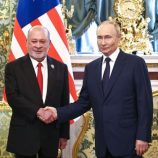 الرئيس الروسي يستقبل ملك ماليزيا في الكرملين