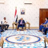 الرئيس الزُبيدي يبحث التنسيق الأمني مع الصومال بمواجهة الإرهاب الحوثي