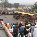 مقتل 25 شخصا بانقلاب حافلتهم غرب كينيا