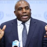 يجب إيقافها فوراً.. بريطانيا تدين خطط إسرائيل الاستيطانية