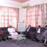 فريق التوجيه الرئاسي يتفقد الهيئة العامة للمصائد السمكية بالمهرة