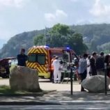 حادث طعن جماعي في فرنسا.. والشرطة تصفي المنفذ