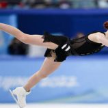 من الجليد إلى غرفة الولادة.. البطلة الروسية تروسوفا تحقق أرباحا غير متوقعة