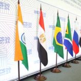 بوتين يشارك في قمة استثنائية لـ”بريكس” لمناقشة السياسات التجارية الأمريكية