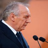 البرلمان الفرنسي يحسم مصير بايرو وأزمة سياسية جديدة تلوح بالأفق