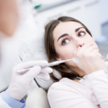 دراسة تقدم تفسيرا مقلقا وراء الخوف من طبيب الأسنان