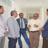 فريق التوجيه والرقابة الرئاسي يزور مستشفى الغيضة المركزي ومستشفى الحميات