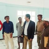 فريق التوجيه الرئاسي يزور مركز البحوث الزراعية في منطقة الكود بأبين