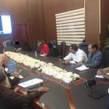 الوزير الوالي يترأس اجتماع لمدراء مكاتب الخدمة المدنية والتأمينات في المحافظات المحررة عبر برنامح الزوم