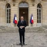 استقالة رئيس وزراء فرنسا الجديد