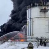 مسيرات أوكرانية تقصف ميناء نفطيا في القرم