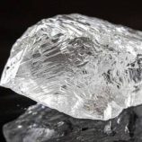 اكتشاف قطعة ألماس استثنائية في روسيا