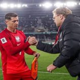 كلاسيكو بلا هداف.. قرار ليفاندوفسكي يغضب برشلونة ويثير الجدل!