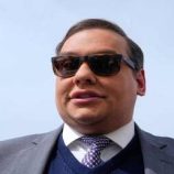 ترامب يصدر عفوا رئاسيا عن جورج سانتوس