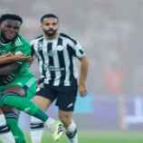 الشباب يقتنص تعادلا مثيرا مع الأهلي في الدوري السعودي (فيديو)