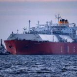 الحوثيون ينفون استهدافهم ناقلة “إم.في فالكون” في خليج عدن