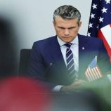 “حطام فضائي أو نيزك صغير”.. إصابة طائرة تقل وزير الحرب الأمريكي على ارتفاع 11 ألف قدم (صور)