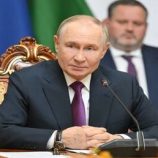 بوتين يهنئ الشعب الروسي بعيد الأب