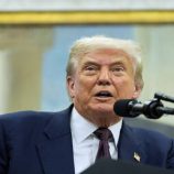 ترامب يتهم رئيس كولومبيا بتشجيع حقول الموت ويهدد بتدخل أمريكي