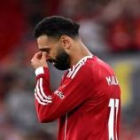 “لا ينبغي أن يبدأ مبارياته خارج أنفليد”.. تصريح مثير لنجم ليفربول السابق حول تراجع مستوى محمد صلاح