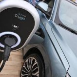 أردوغان يهدي أمير الكويت سيارة كهربائية تركية الصنع من نوع “توغ”